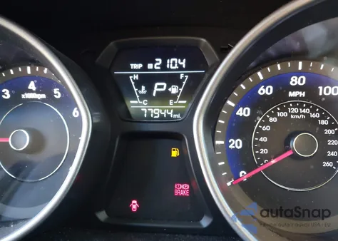 2014 Hyundai Elantra Limited z USA, uszkodzony, nr VIN 5NPDH4AE6EH504560